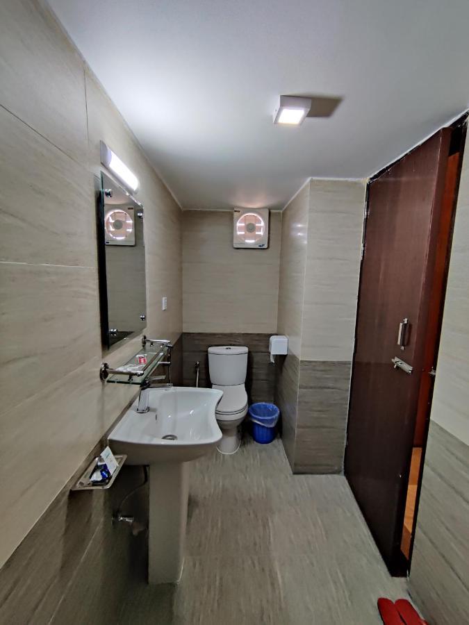 Hotel Sea Moon Cox's Bazar Ngoại thất bức ảnh
