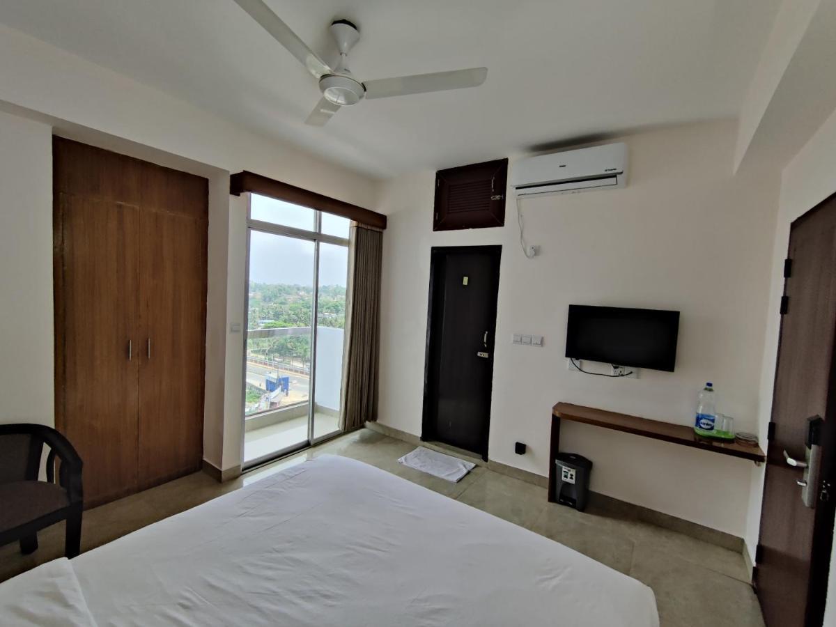 Hotel Sea Moon Cox's Bazar Ngoại thất bức ảnh